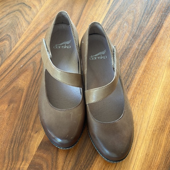 Dansko asymmetrical Mary Jane. Ombré brown - Picture 2 of 4